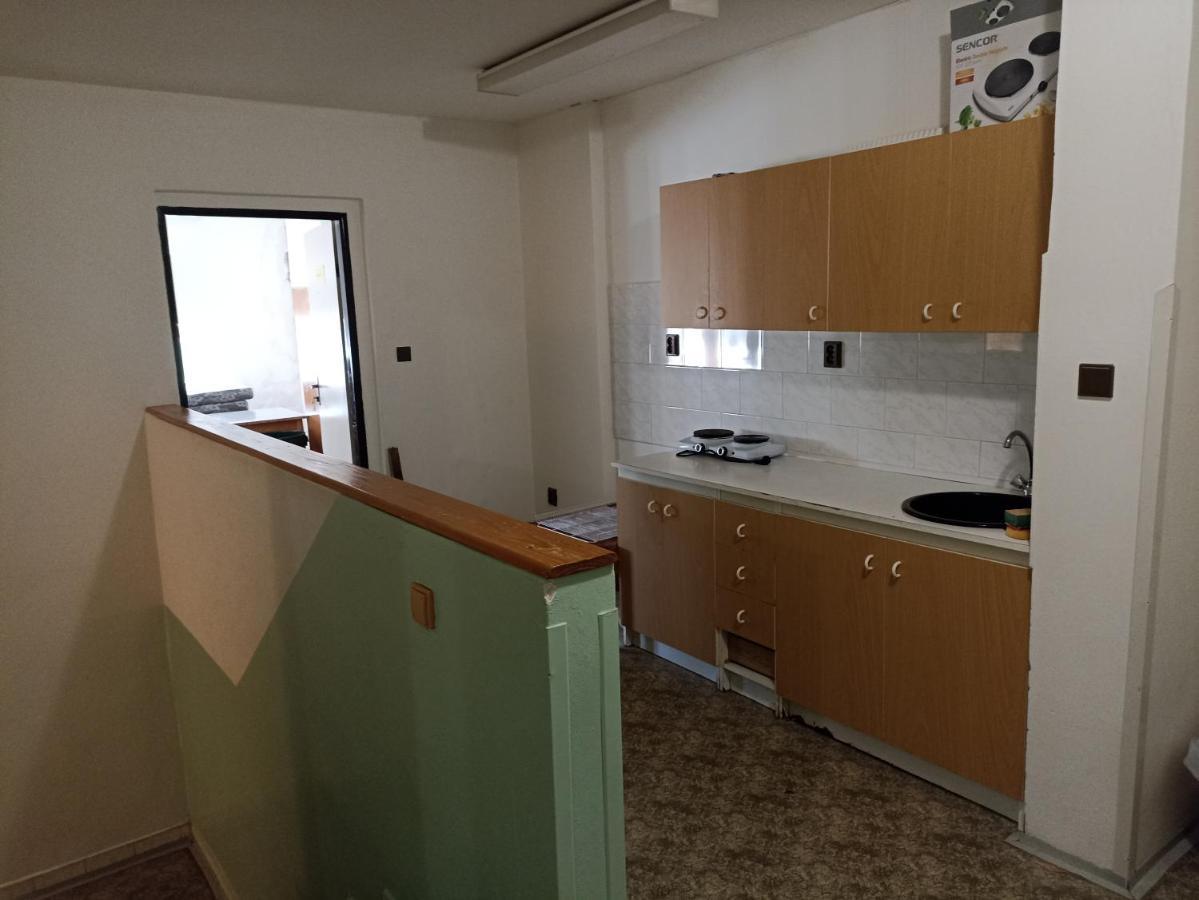 Ubytovací komplex penzion ATHENA Nova Vcelnice Exteriér fotografie